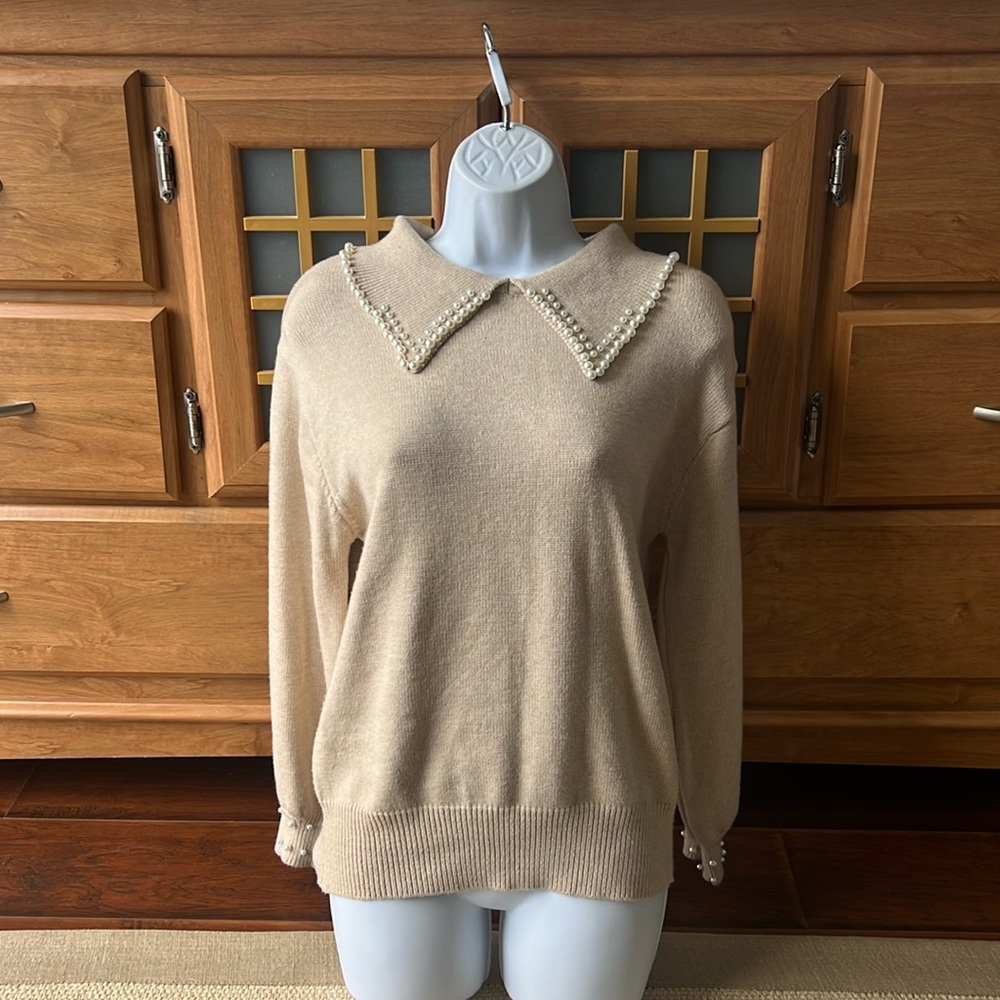 Alice blue tan pullover crewneck sweater with embellished pearls Size M